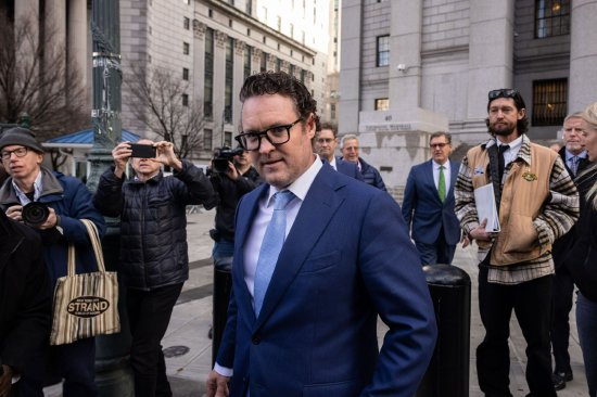 配资炒股配资网站 特朗普的生意经：100万美元换个特赦